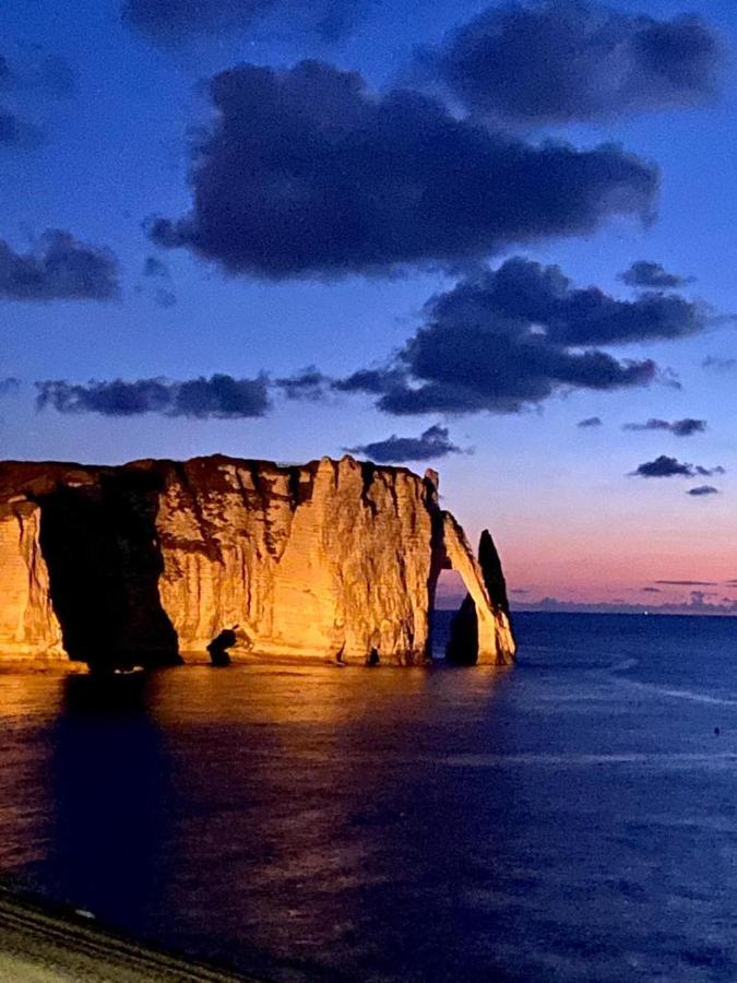 Sea View 2 Room Apartment 50M2 Etretat Bagian luar foto